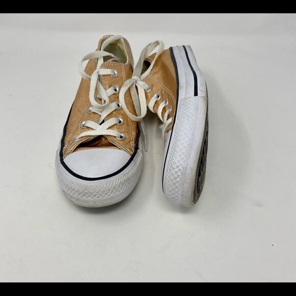 GOLD! Chucks Low-tops- Size 6 - Picture 2 of 12